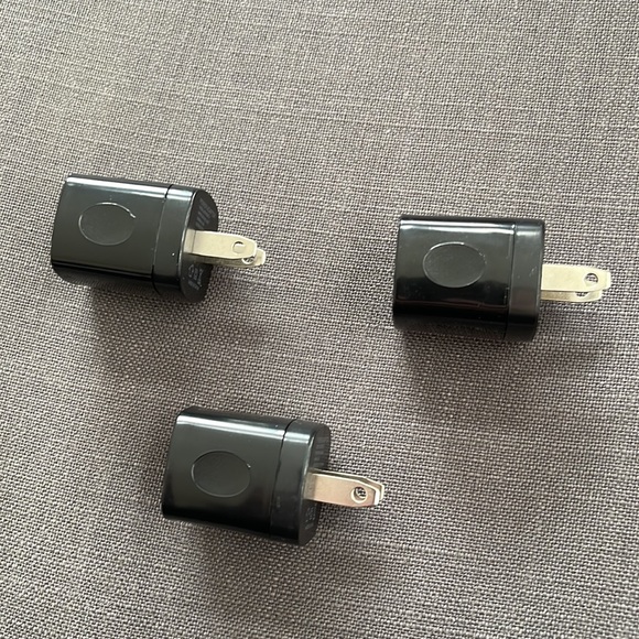3 Black USB Power Adapters - Picture 5 of 7